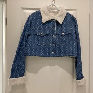Hot & Delicious Blue Cropped Jean Jacket with White Sherpa Collar - Size M —NWT